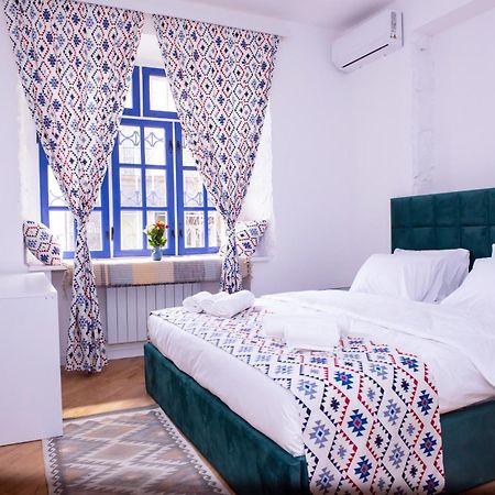 Pallada Yerevan Bagian luar foto