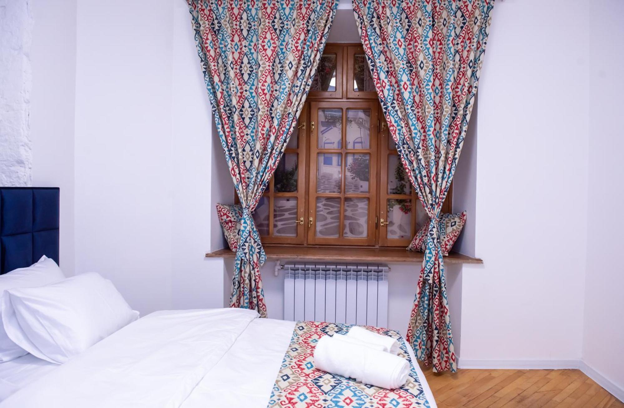 Pallada Yerevan Bagian luar foto